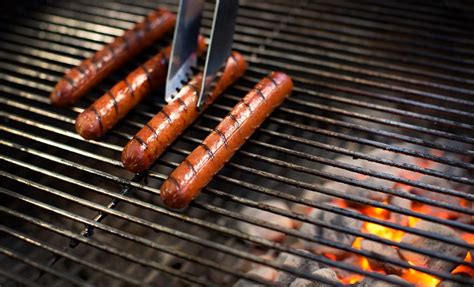 Cooking Hot Dogs In Oven Dry Hot Dogs Cook Faster And Have A Crispier