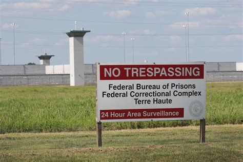 Federal Execution Planner Tests Positive for Coronavirus As Family of