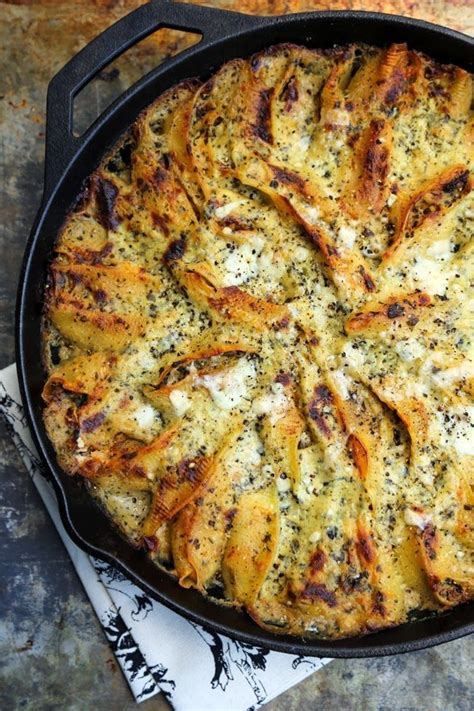 This high protein and low carb chicken recipe for dogs is amazingly effective for weight loss and strength gain. Homemade Dog Food Recipes - Healthy Dog Food Recipes - Good Housekeeping | Comfort food, Food ...