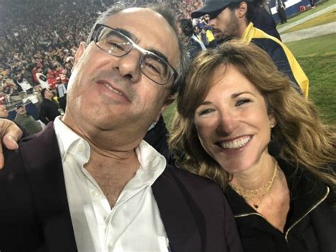 Is Suzy Kolber Still Married With Her Husband Salary And Net Worth In 2022
