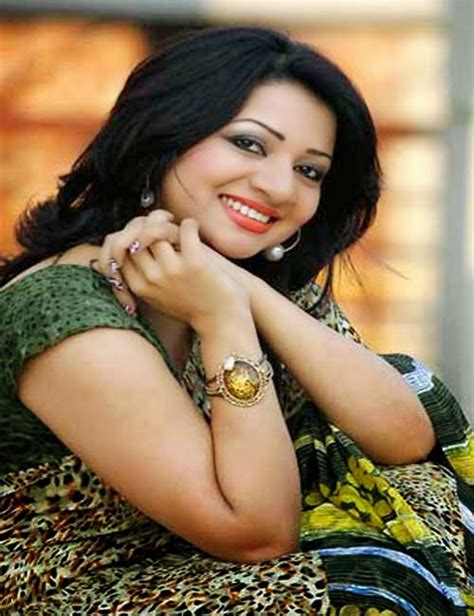 Crazy Gallery Bd Singer Actress Model Akhi Alamgir Photo Gallery