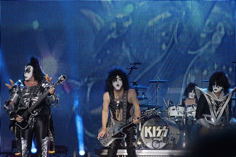 Kiss is an american rock band formed in new york city in january 1973 by paul stanley, gene simmons, peter criss, and ace frehley. Kiss (band) - Wikipedia