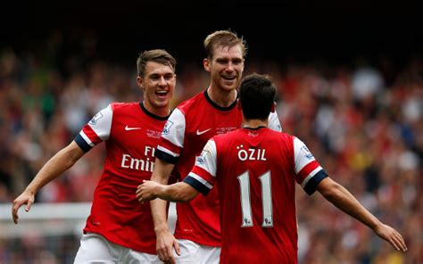 Arsenal Line Up The Best Gunners Starting Xi For 201314 Season Fanatix