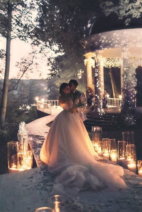 45 Popular Wedding Photo Ideas To Save Memories Night Wedding Photos