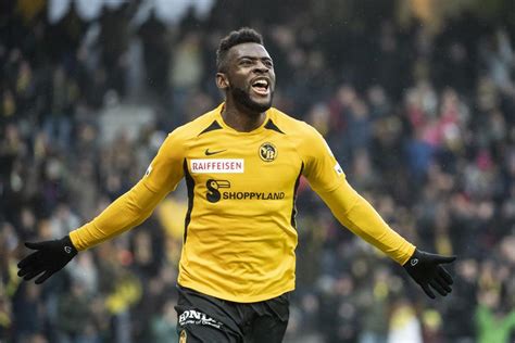 Prandelli si porta dietro alcuni dubbi di formazione in vista della gara di domani pomeriggio della fiorentina contro lo spezia. Nsame, non solo lo Spezia: proposto anche alla Fiorentina ...