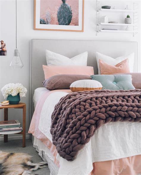Best 25 Peach Bedroom Ideas On Pinterest Peach Paint Peach Bedding