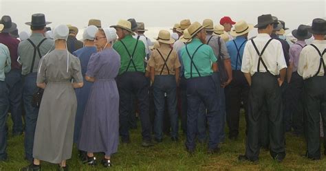 The Hidden Meaning Behind Amish Clothing Rules