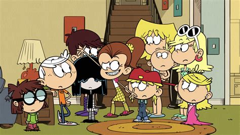 Pin By Rthk Artist On The Loud House Luan Loud And Leni