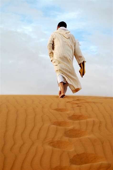 Footsteps In The Sand Sahara Desert Kaftan Footsteps In The Sand