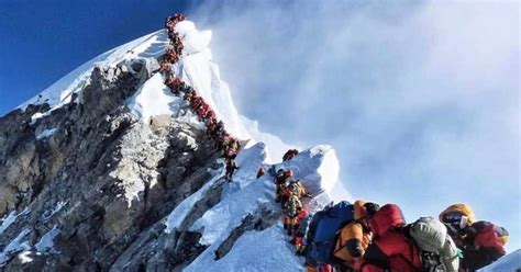 Human Traffic Jam On Mount Everest The Current
