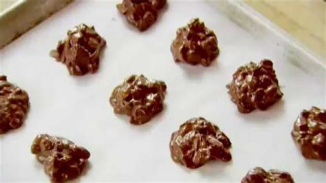 The pioneer woman cooks―a year of holidays: The Pioneer Woman Video - Ree's Candy Cow Patties ...