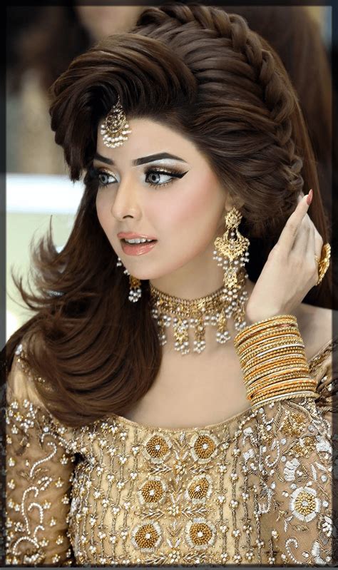 Latest Pakistani Bridal Hairstyles 2020 For Mehndi Barat