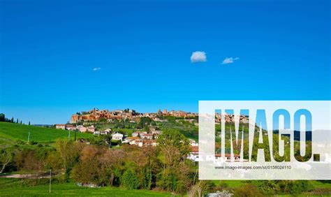 Medieval Town Orvieto Over The Tuscany Valley Italy 2901189 Ancient