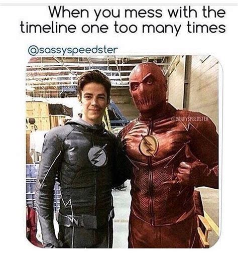 Pin By Mia On The Flash Flash Funny Funny Pictures Flash Memes
