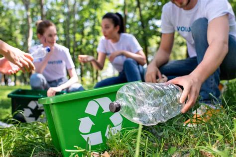 5 Ways Plastic Recycling Helps The Environment Seraphim Plastics