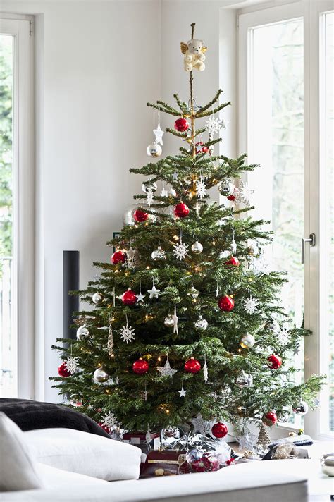 Tips For Decorating Your Christmas Tree Popsugar Home