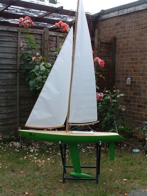 Radio Controlled Model Yacht Sailing Boats In Camberley Surrey