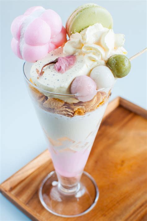 18 japanese desserts the emperor might eat a list of fancy japanese sweets. Sakura Hanami Parfait | อาหาร, ขนมญี่ปุ่น, ของหวาน