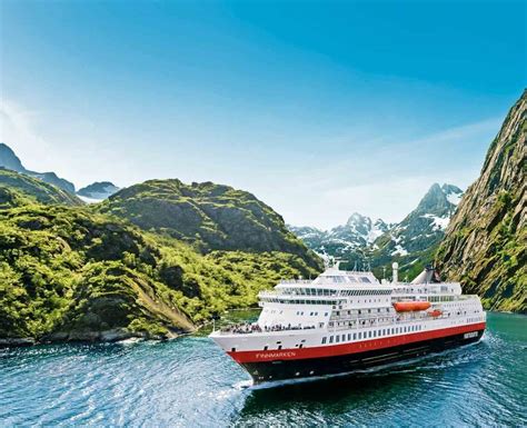 Norway Cruises In The Land Of Fjords And Northern Lights Hurtigruten