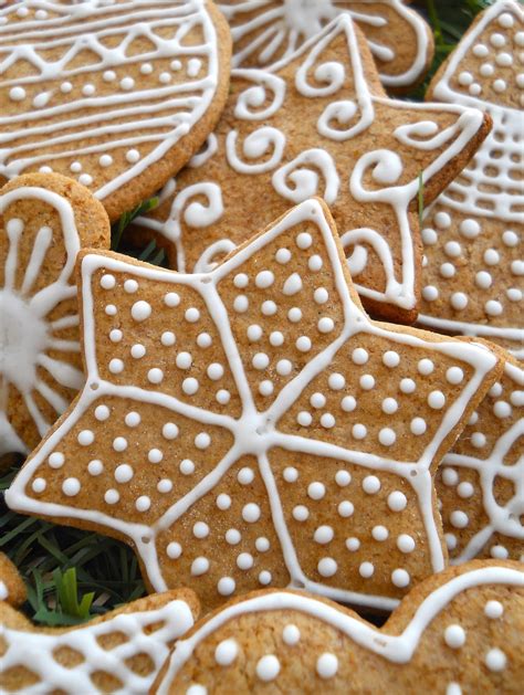 It's not christmas (jul) without both making and eating the traditional rosette cookies. Traditional Christmas Gingerbread Cookies | A Homemade Living