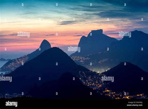 Rio Skyline Night Hi Res Stock Photography And Images Alamy