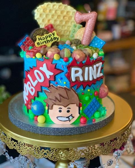 Roblox and minecraft birthday cake. 27 Best Roblox Cake Ideas for Boys & Girls (These Are ...