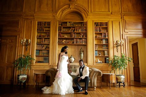 Long island bride and groom is the ultimate way to find local wedding bands/djs, caterers, photographers, gowns and much more. Upscale African American Weddings in New York