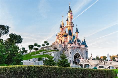 Mini Travellers — Top 10 Most Unique Attractions To Disneyland Paris