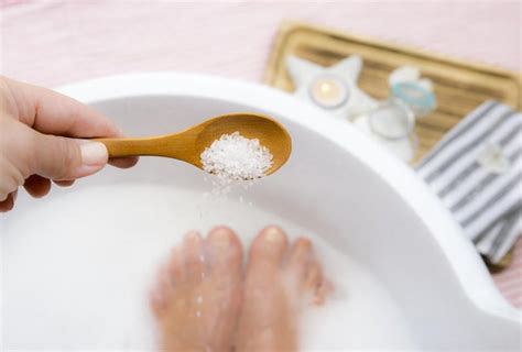 5 Reasons To Soak Your Feet In Epsom Salt