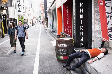 10 Uncensored Photos Of Drunks In Japan Show The Nasty Side Of Alcohol