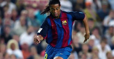 ʁonawˈdʒĩɲu gaˈuʃu) or simply ronaldinho. Acusan a Ronaldinho de haber llegado borracho al Barcelona ...