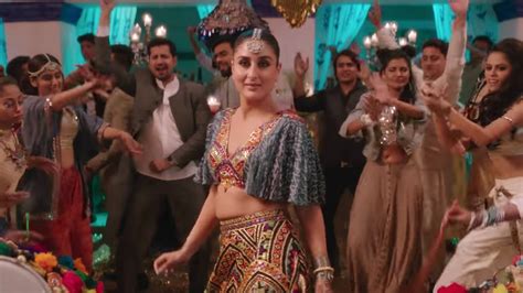 Kareena Kapoor Khans Veere Di Wedding Lehenga Is Too Cool To Not Own