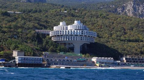 Yalta The Crimean Holiday Resort Pilot Guides