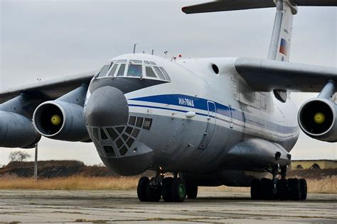 The aircraft was first concived in 1967 to meet a new requirement for a plane that was able to haul over 40. Ilyushin Il-76MD | Aviation, Sukhoi, Shark
