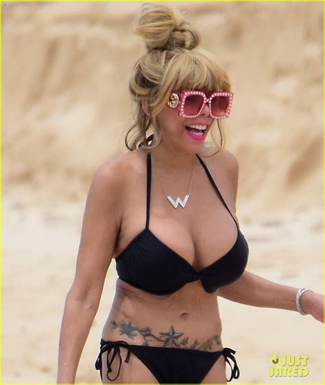 Wendy Williams Flaunts Slim Figure In A Bikini At The Beach Photo Bikini Kevin