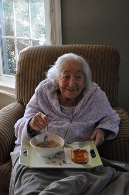 Their wrinkled hands and saggy skin are what make them more beautiful than ever. Easy Crockpot Meals For The Elderly - Good Gifts For ...