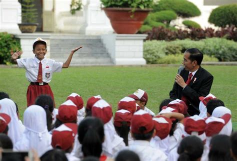 Ilham dan insyirah dua beradik angkat yang dibesarkan bersama sebagai abang dan adik. Jokowi Tepati Janji, Free Ongkir Tiap Tanggal 17 mulai ...