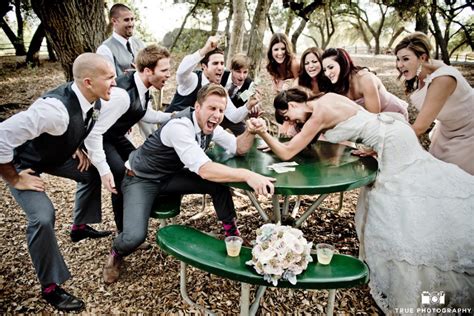50 Funny Wedding Pics Ideas Funny Wedding Photos Funny Wedding