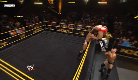The Best And Worst Of Wwe Nxt 81413 Hug It Out Uproxx