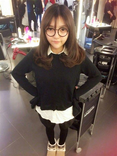 Cutie With Glasses X Post From Rrealchinagirls Scrolller