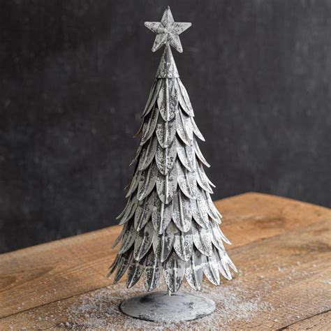 Rustic Metal Tabletop Christmas Tree With Star 15 Tall