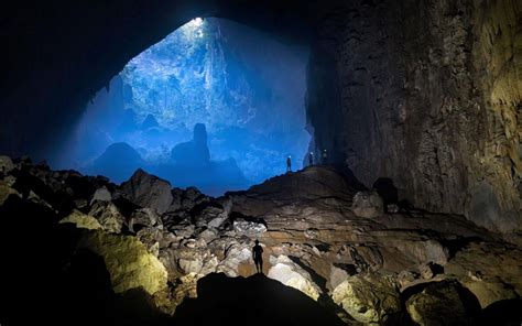 Incredible Photos Capture The Eerie Beauty Of The Worlds Largest Cave