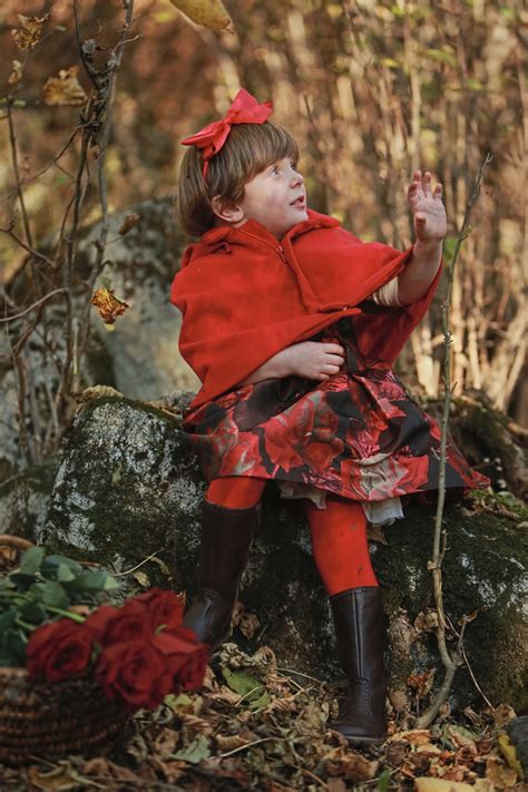 Diy costume ideas litlte red riding hood. DIY Halloween kids costumes little red riding hood and wolf - Fannice Kids Fashion