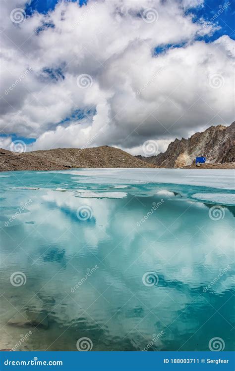Wonderful Mountain Landscape With Turquoise Lake Reflection Peaks