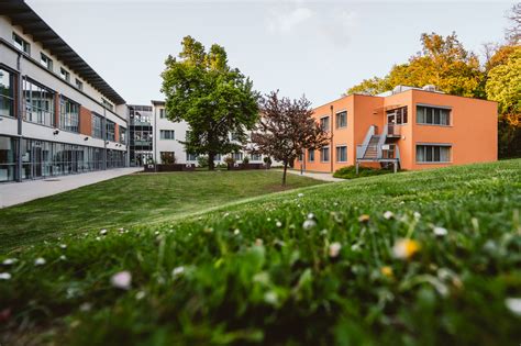 Nach der aktuellen weiterbildungsordnung gibt es für die innere medizin folgende facharztbezeichnungen: Facharzt für Innere Medizin (m/w/d) bei Psychosomatisches ...