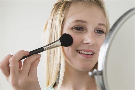 How To Do Makeup For Teenage Girl