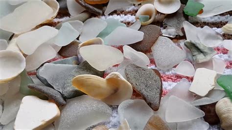 A Successful Sea Glass Hunt Look At What I Found Youtube