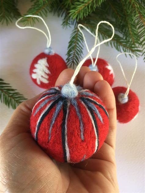 Pin On Hopies Needle Felted Christmas Decoration