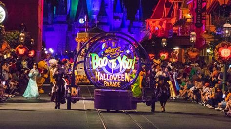 Mickeys Not So Scary Halloween Party Boo To You Parade