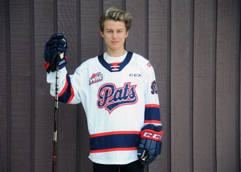 Connor bedard participated in the boy of summer hockey league this the regina pats hockey club is pleased to announce that they will select forward connor bedard, the first exceptional status. Connor Bedard working hard in Sweden, getting ready for January 8 - Regina Pats